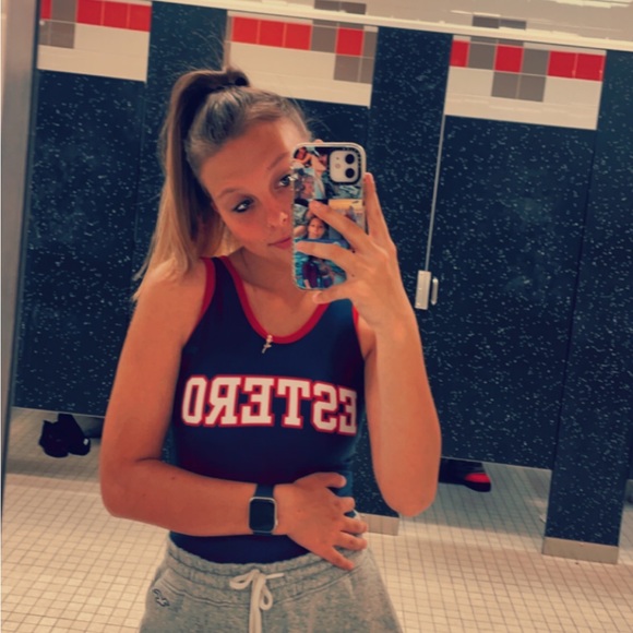 Meet your Posher, Zoey - Picture 2 of 16